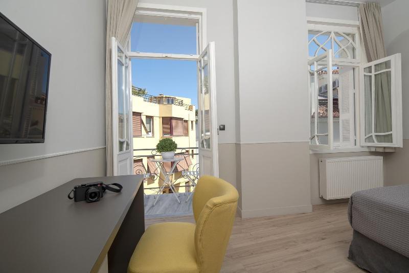Plaka Arch Suites เอเธนส์ ภายนอก รูปภาพ