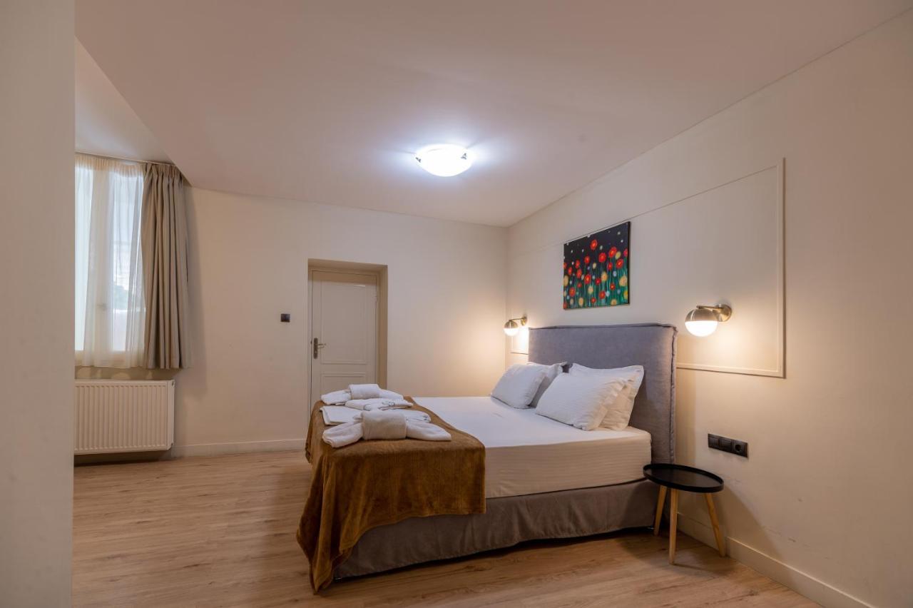 Plaka Arch Suites เอเธนส์ ภายนอก รูปภาพ